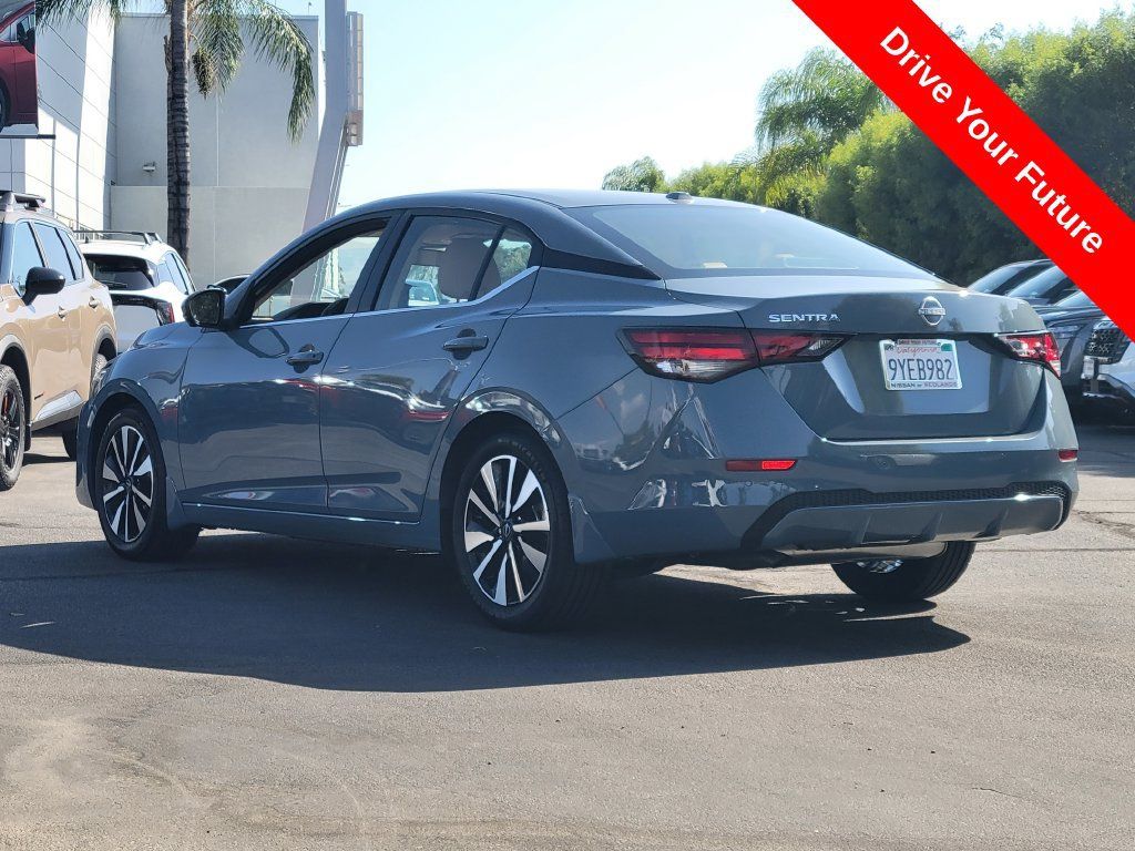 Used 2025 Nissan Sentra SV w/ SV Premium Package FWD image 3