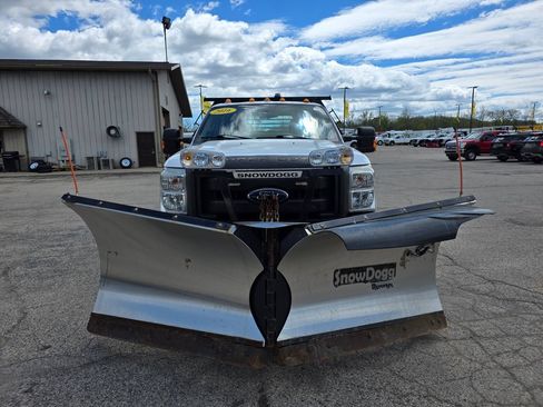 Used 2016 Ford F350 XL w/ Power Equipment Group AWD/4WD image 2