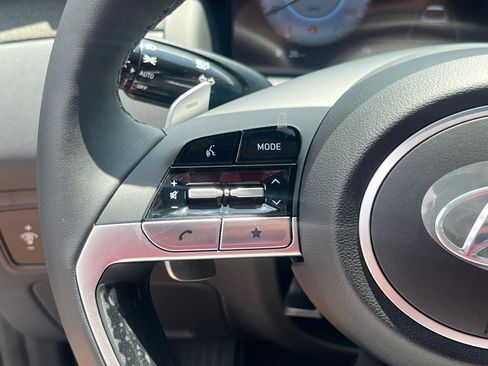 Used 2024 Hyundai Santa Cruz Limited image 16