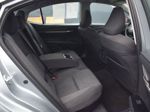 Used 2025 Toyota Camry LE image 11
