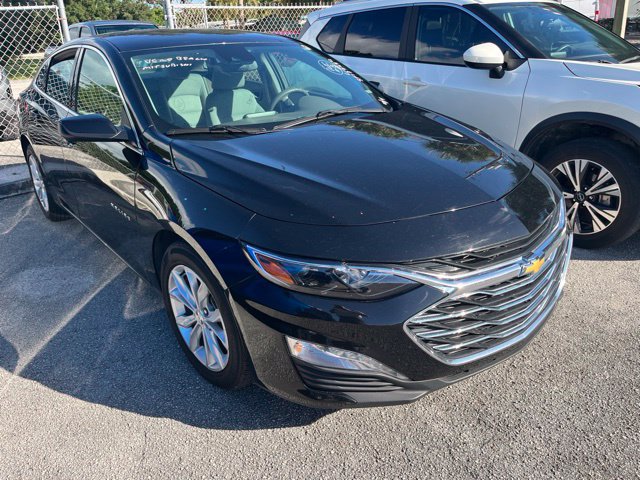 Used 2025 Chevrolet Malibu LT FWD image 3