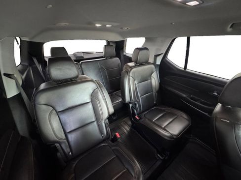 Used 2021 Chevrolet Traverse RS w/ LPO, Floor Liner Package image 16