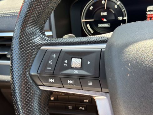 Used 2023 Mitsubishi Outlander SE AWD/4WD image 18
