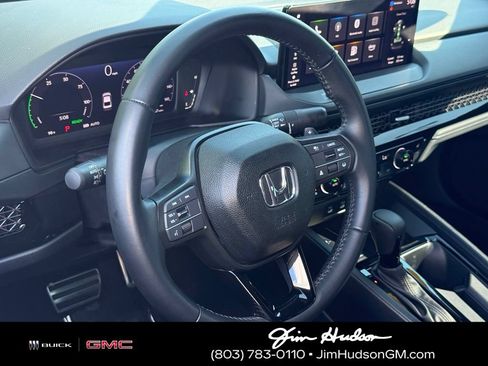Used 2025 Honda Accord Sport image 17