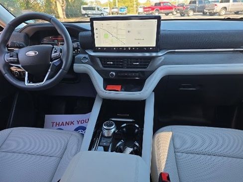 Certified 2025 Ford Explorer Platinum w/ Ultimate Package image 2