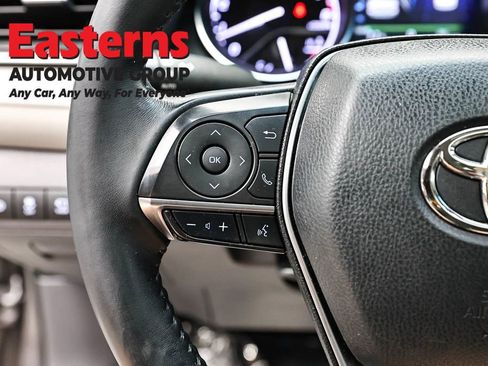 Used 2018 Toyota Camry XLE w/ Driver Assist Package FWD image 15