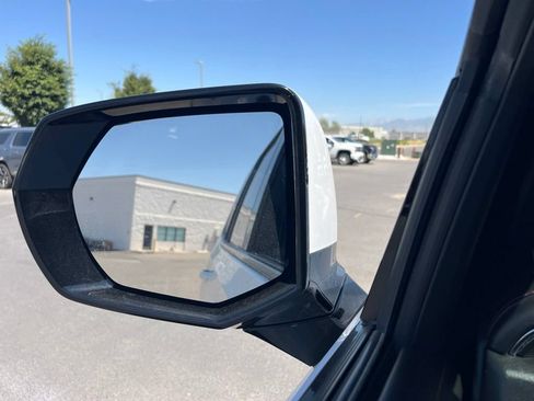 Used 2023 Chevrolet Tahoe RST AWD/4WD image 5