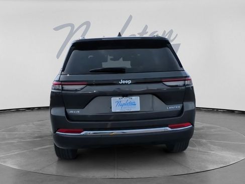 Used 2024 Jeep Grand Cherokee Limited AWD/4WD image 7