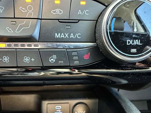 Used 2022 Ford Escape SEL image 26