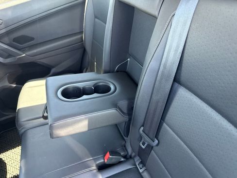 Used 2018 Volkswagen Tiguan SE FWD image 18