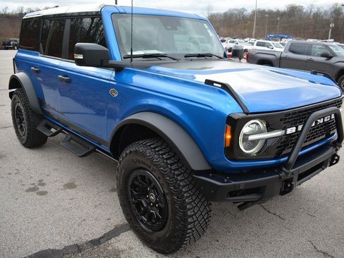 Used 2024 Ford Bronco Wildtrak image 4