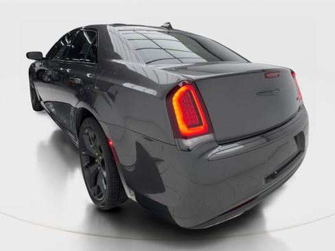 Used 2023 Chrysler 300 Touring w/ Sport Appearance Package RWD image 10