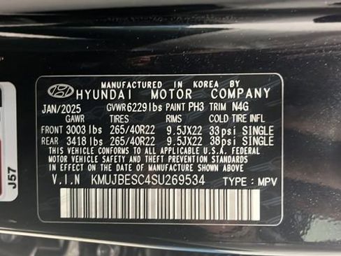 Used 2025 Genesis GV80 3.5T e-SC AWD/4WD image 28