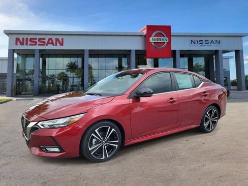 Used 2023 Nissan Sentra SR w/ Electronics Package FWD image 7