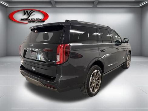 Used 2025 Ford Expedition King Ranch AWD/4WD image 6