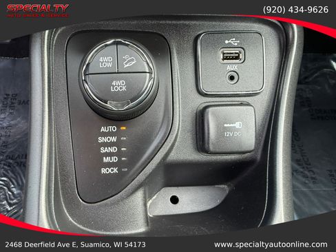 Used 2018 Jeep Compass Trailhawk AWD/4WD image 27