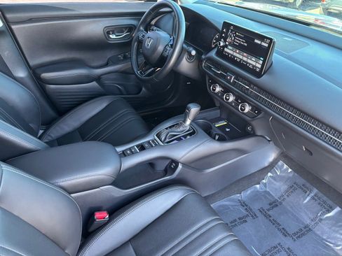 Used 2025 Honda HR-V EX-L image 11