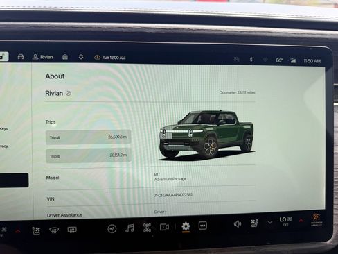 Used 2023 Rivian R1T Adventure AWD/4WD image 32