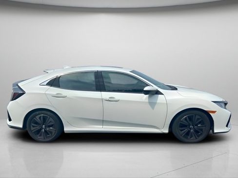 Used 2018 Honda Civic EX image 6