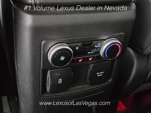 Used 2024 Ford Explorer Limited w/ Limited Technology Package AWD/4WD image 19