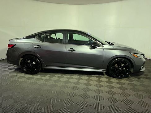 Certified 2023 Nissan Sentra SR w/ Midnight Edition Package FWD image 9