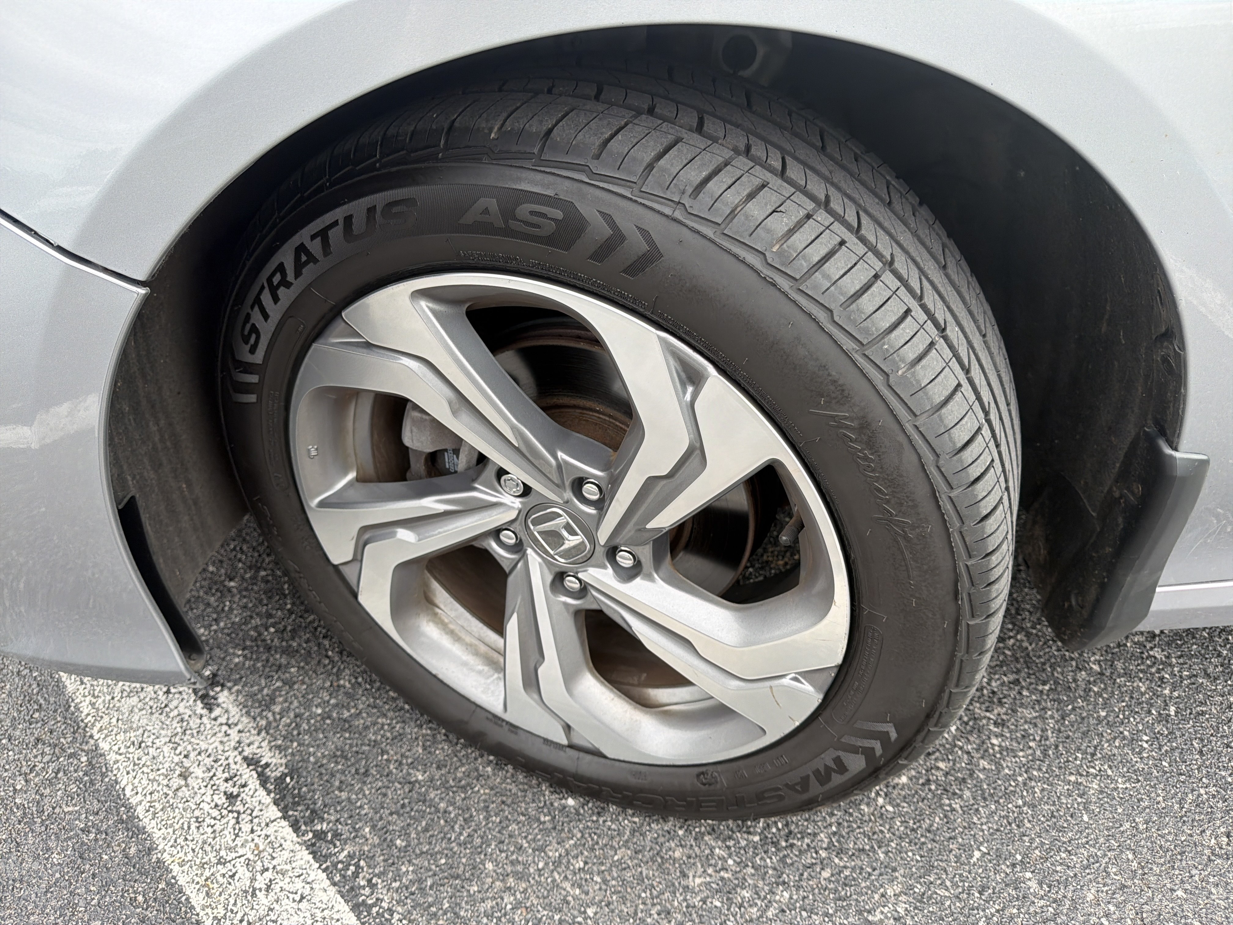 Used 2020 Honda Accord EX image 13