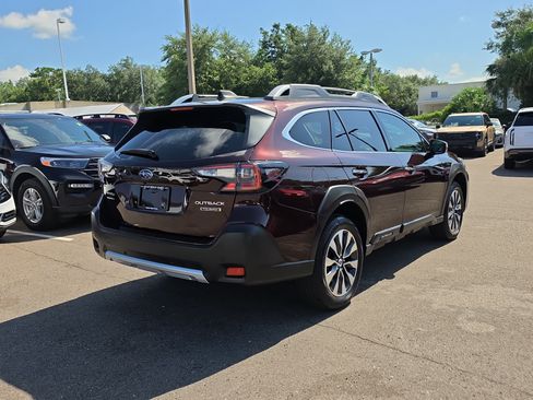 Used 2023 Subaru Outback Touring AWD/4WD image 8