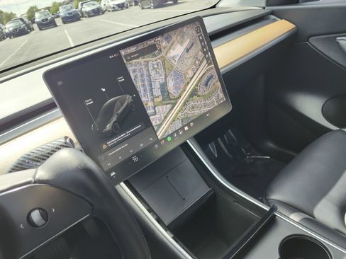 Used 2020 Tesla Model Y Long Range AWD/4WD image 28