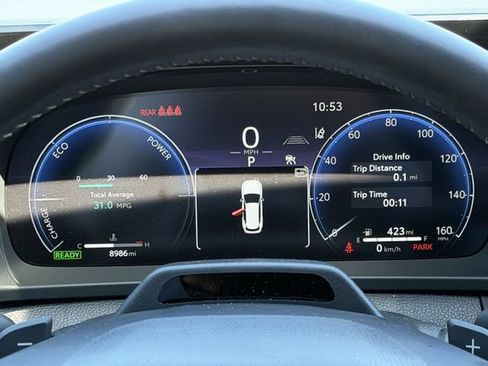 Certified 2025 Toyota Crown Signia w/ Advanced Technology Package AWD/4WD image 16