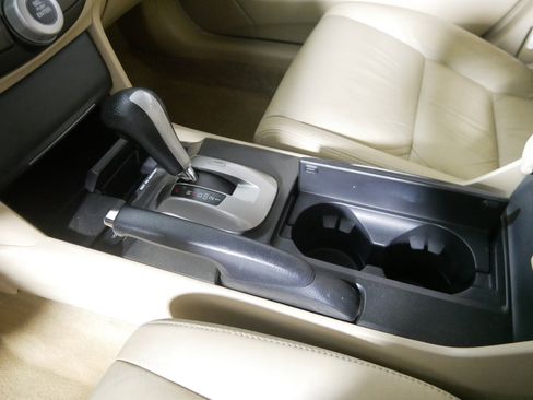 Used 2009 Honda Accord EX-L image 24