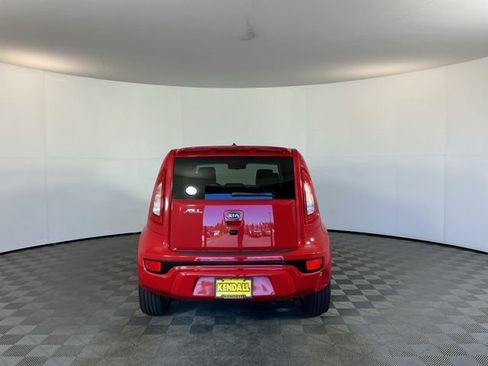 Used 2012 Kia Soul ! FWD image 6