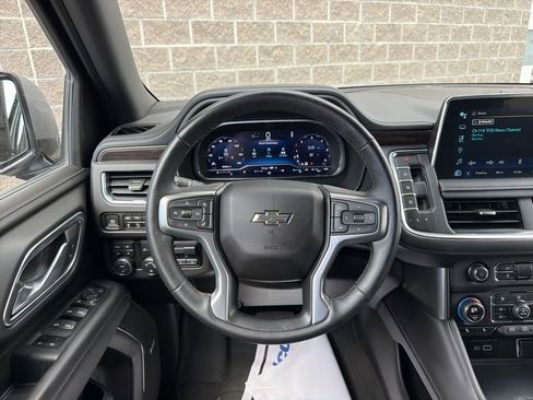 Used 2023 Chevrolet Tahoe Z71 w/ Z71 Off-Road Package AWD/4WD image 11