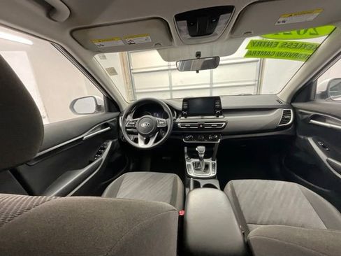 Used 2021 Kia Seltos LX AWD/4WD image 4