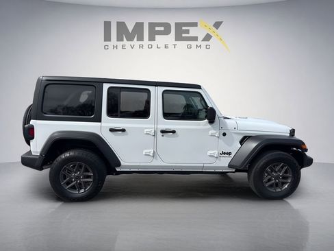 Used 2025 Jeep Wrangler Unlimited Sport AWD/4WD image 6