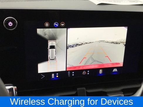 Certified 2025 Chevrolet Equinox LT w/ Convenience Package II image 11