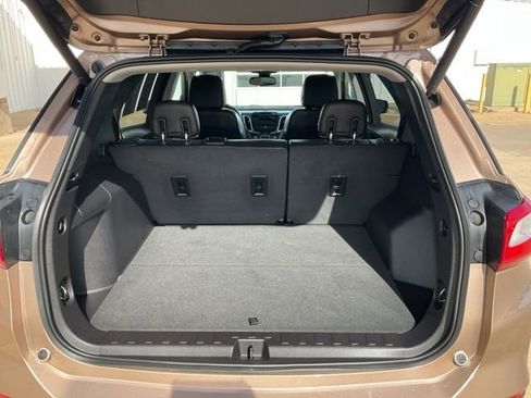 Used 2018 Chevrolet Equinox Premier image 30