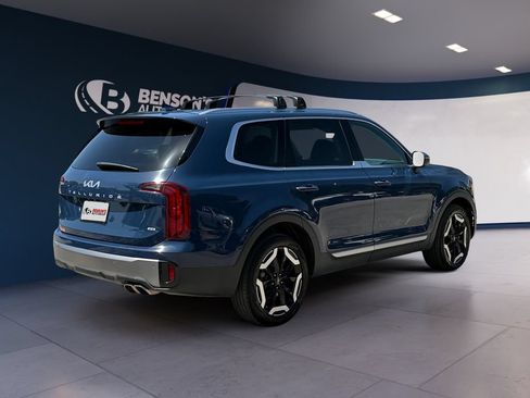 Used 2025 Kia Telluride S AWD/4WD image 5