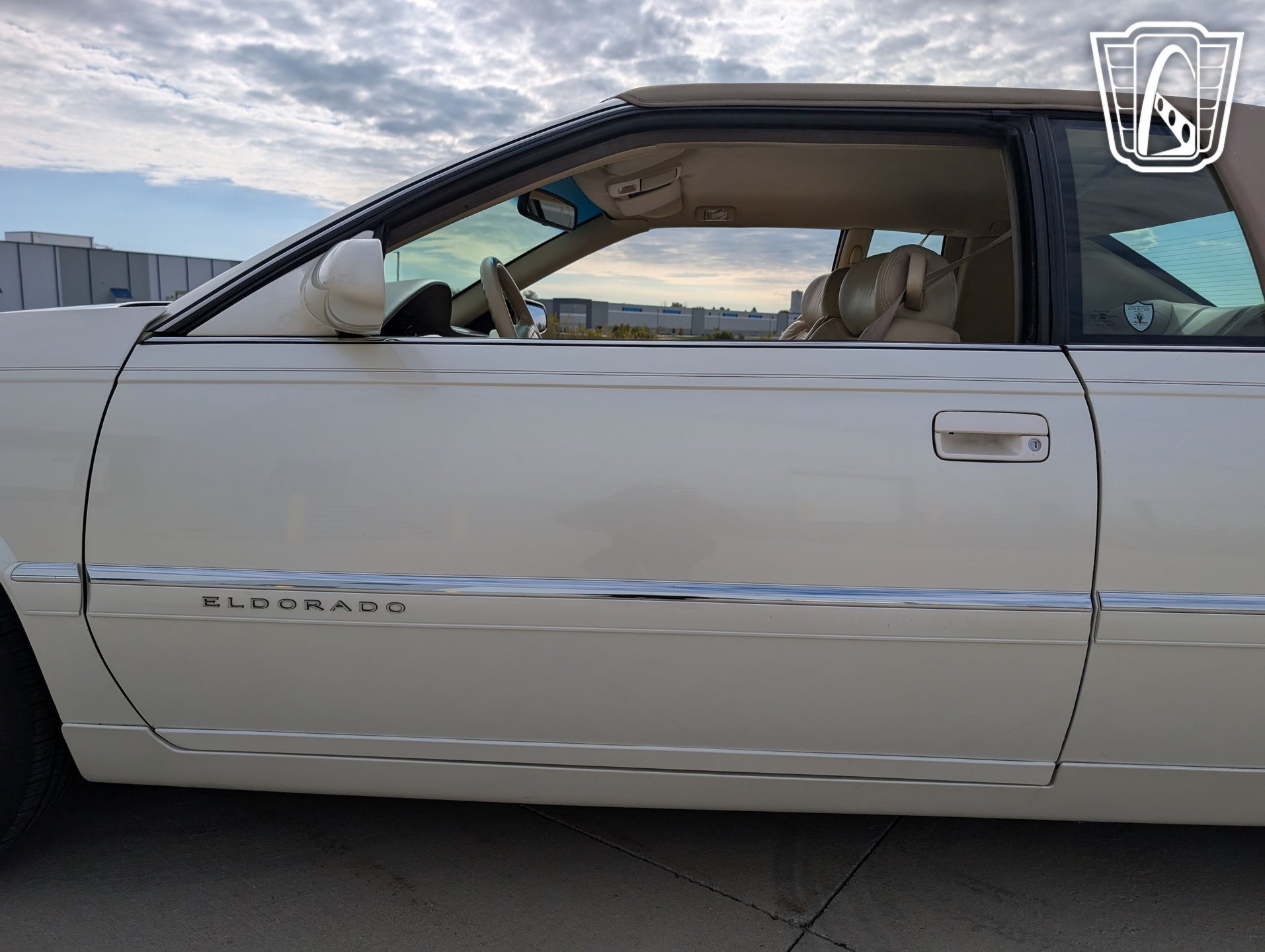 Used 1995 Cadillac Eldorado FWD image 29