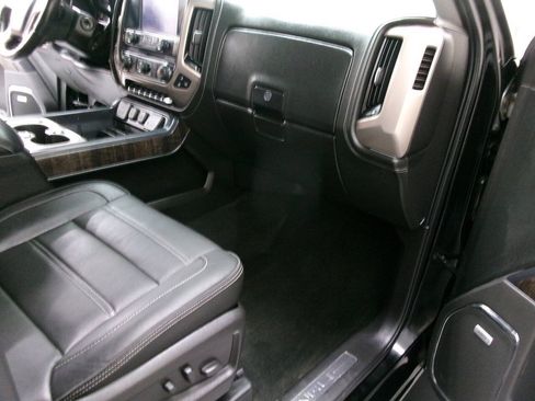 Used 2015 GMC Sierra 3500 Denali w/ Duramax Plus Package AWD/4WD image 32