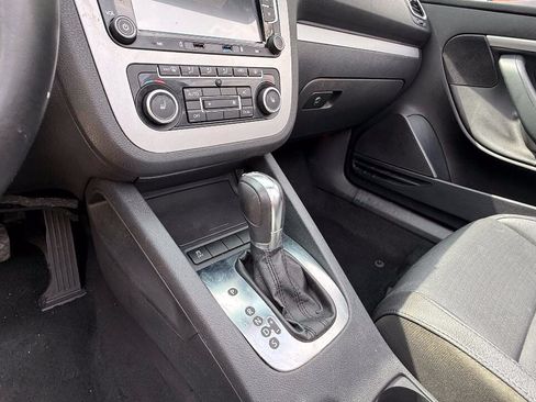 Used 2012 Volkswagen Eos Komfort FWD image 53