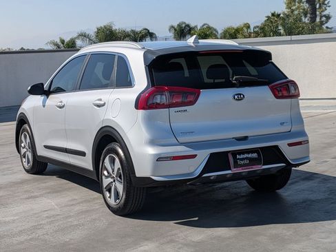 Used 2019 Kia Niro LX FWD image 8