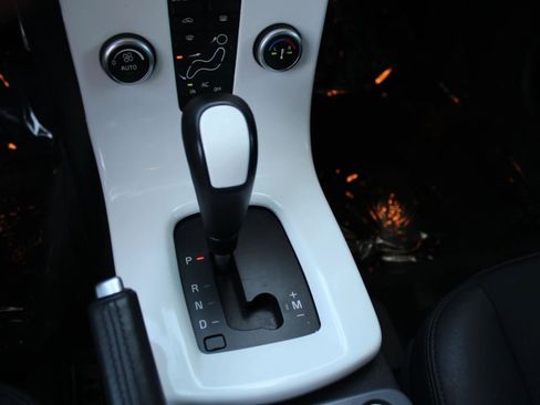 Used 2008 Volvo C30 T5 Version 2.0 FWD image 16
