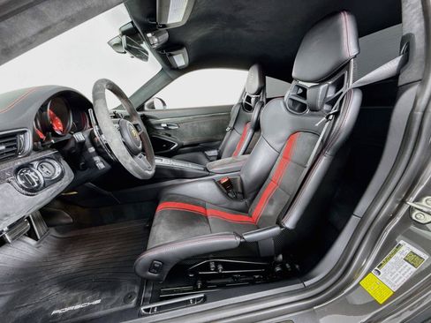 Used 2019 Porsche 911 GT3 RWD image 11
