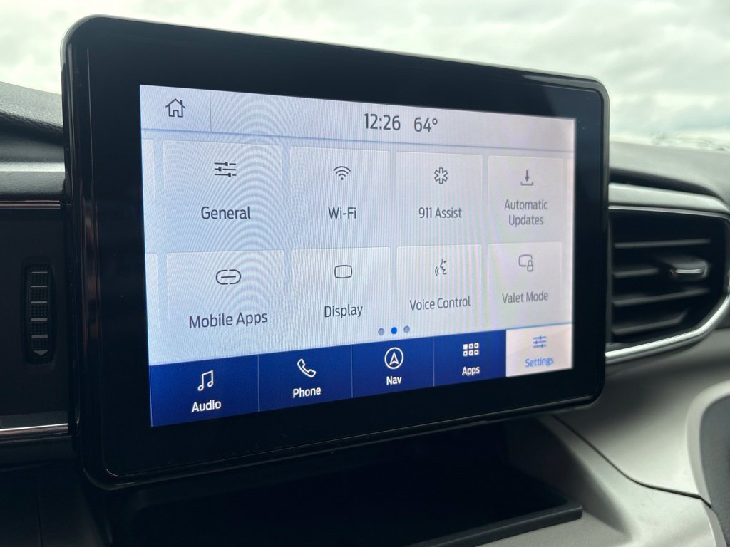 Used 2023 Ford Explorer XLT w/ Equipment Group 202A AWD/4WD image 39