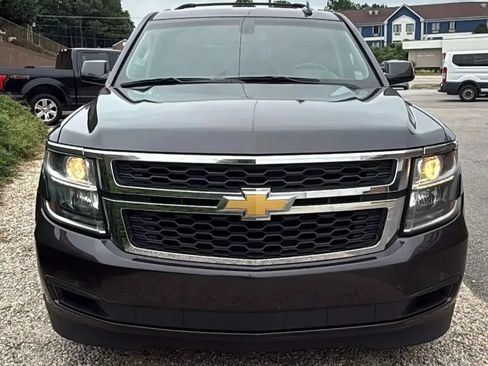 Used 2016 Chevrolet Suburban LS RWD image 4