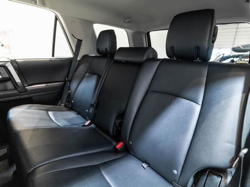 Certified 2024 Toyota 4Runner TRD Off-Road Premium image 34