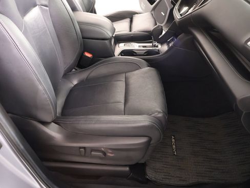 Used 2024 Subaru Ascent Limited w/ Technology Package AWD/4WD image 15