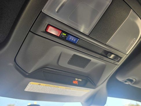 Used 2025 Toyota GR86 Premium w/ ALL Weather Mat Package (TMS) RWD image 30