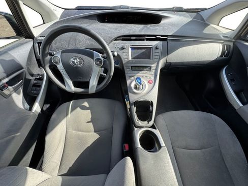 Used 2015 Toyota Prius One image 12