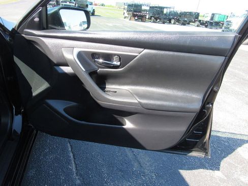 Used 2018 Nissan Altima 2.5 SV image 12